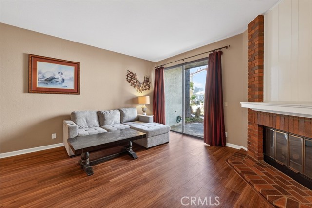 Detail Gallery Image 14 of 40 For 304 Molokai, Placentia,  CA 92870 - 2 Beds | 2/1 Baths