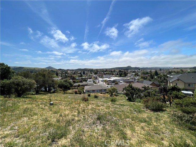 Detail Gallery Image 13 of 20 For 105 Le Point St, Arroyo Grande,  CA 93420 - 2 Beds | 2 Baths