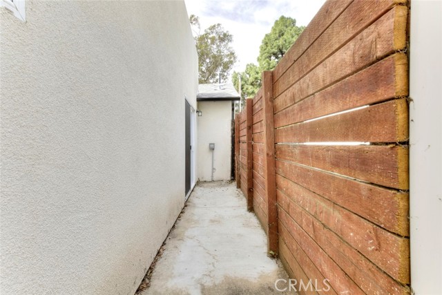 Detail Gallery Image 24 of 25 For 15557 Wyandotte St, Van Nuys,  CA 91406 - 3 Beds | 2 Baths