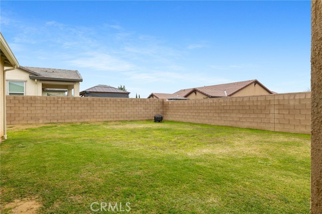 Detail Gallery Image 16 of 19 For 10211 Monarch Dr, Bakersfield,  CA 93306 - 4 Beds | 2 Baths