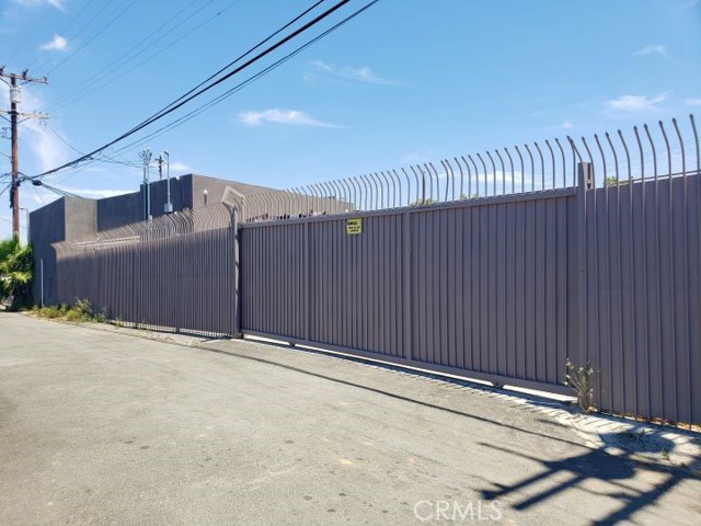 1011 Goodrich Boulevard, East Los Angeles, California 90022, ,Commercial Lease,For Rent,1011 Goodrich Boulevard,CRPF25008930
