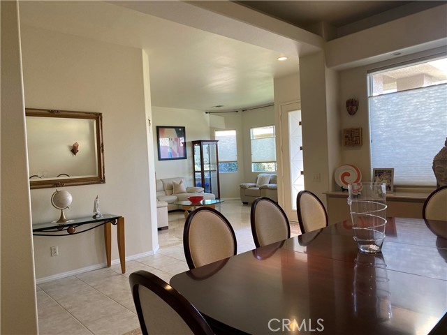 Detail Gallery Image 5 of 35 For 44475 Grand Canyon Ln, Palm Desert,  CA 92260 - 4 Beds | 3/1 Baths