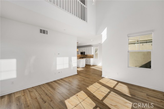Detail Gallery Image 12 of 45 For 947 Aurora Ln, Costa Mesa,  CA 92626 - 3 Beds | 2/1 Baths