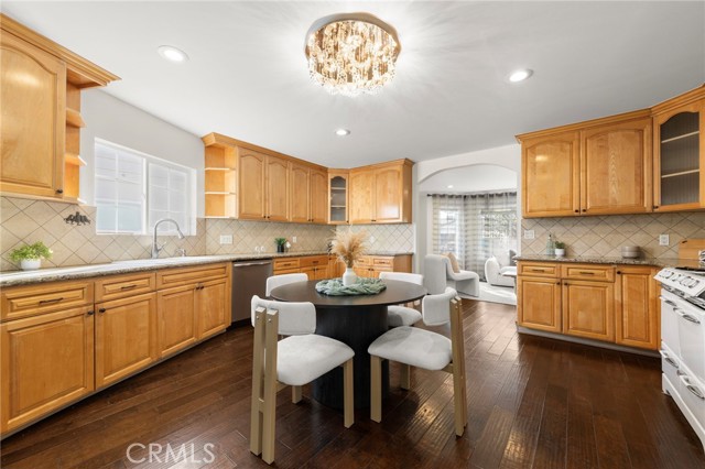 Detail Gallery Image 15 of 47 For 13951 Addison, Sherman Oaks,  CA 91423 - 3 Beds | 2 Baths