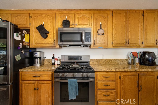 Detail Gallery Image 13 of 41 For 5750 Hall Ln, Twentynine Palms,  CA 92277 - 3 Beds | 2 Baths