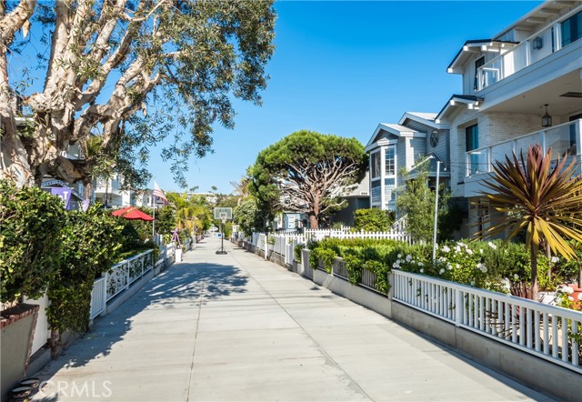 Pristine Flat Walkstreet