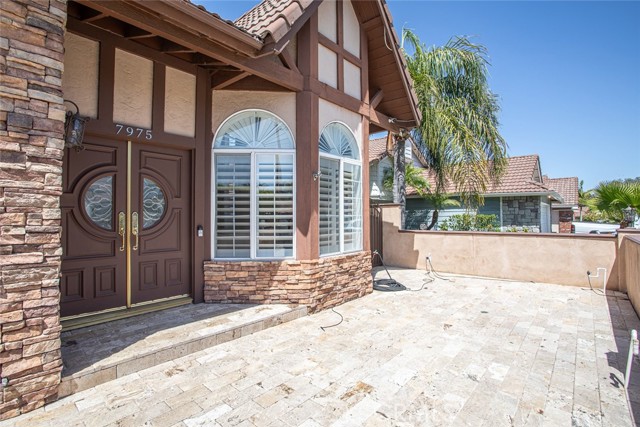 Detail Gallery Image 2 of 41 For 7975 E Altair Ln, Anaheim Hills,  CA 92808 - 5 Beds | 2/1 Baths