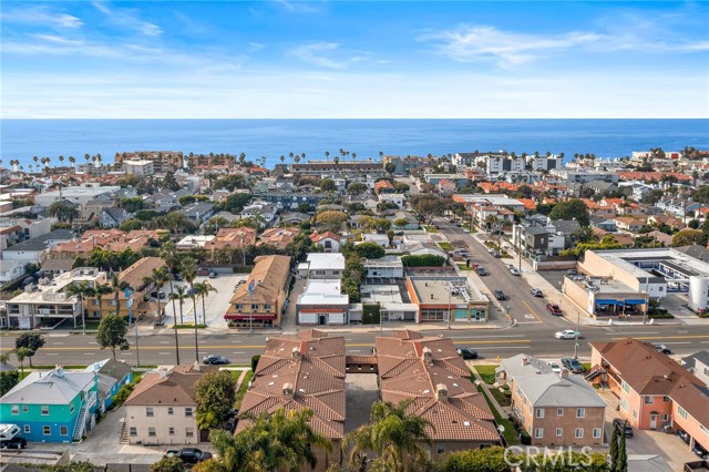 704 Pacific Coast, Redondo Beach, California 90277, 3 Bedrooms Bedrooms, ,3 BathroomsBathrooms,Residential,Sold,Pacific Coast,SB24033729