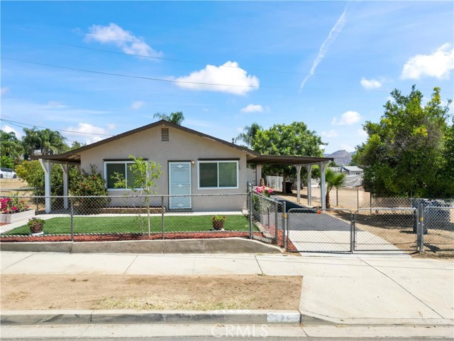 378 Avenue 2, Lake Elsinore CA: https://media.crmls.org/medias/64a687da-5e7c-40eb-a2fb-03490ae409d3.jpg