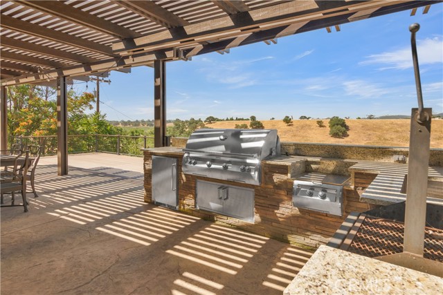 4525 Buena Vista Drive, Paso Robles CA: https://media.crmls.org/medias/64a74edb-d8ca-4506-89be-b5d858b8d1ff.jpg