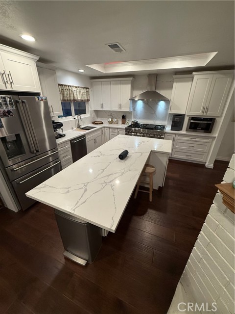 1571 E Palm, Covina CA: https://media.crmls.org/medias/64a78ec0-582b-43f6-a6a4-9c78b09d537d.jpg