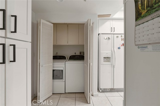 Detail Gallery Image 14 of 27 For 9429 Burnet Ave #5,  North Hills,  CA 91343 - 3 Beds | 2 Baths