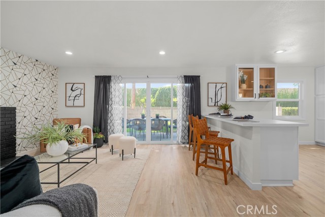 Detail Gallery Image 7 of 23 For 1064 E La Verne Ave, Pomona,  CA 91767 - 3 Beds | 2 Baths