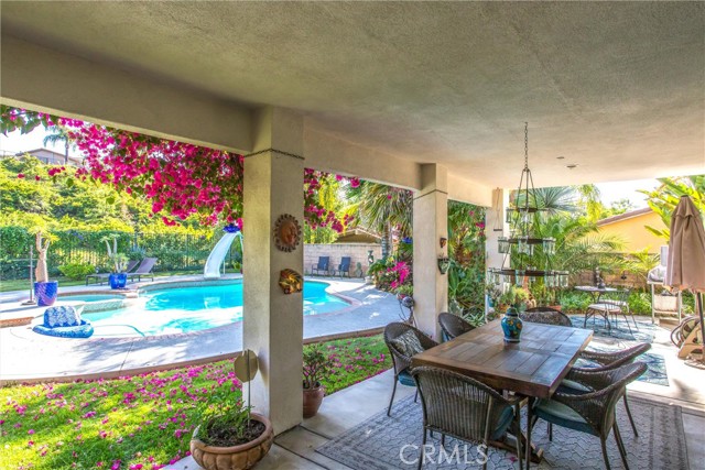 512 Golden West Drive, Redlands CA: https://media.crmls.org/medias/64a8cfab-91a9-42ea-900c-20e40f67a1e2.jpg