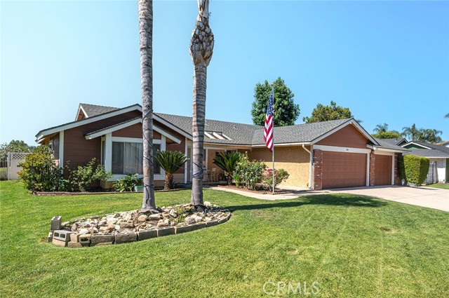 4299 Biscayne Street, Chino CA: https://media.crmls.org/medias/64a8eadf-2fb5-4917-a7df-cb43559828b6.jpg