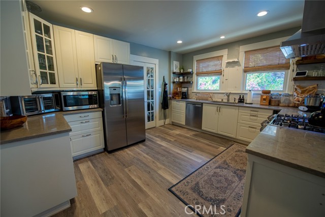922 W 3rd Street, San Pedro CA: https://media.crmls.org/medias/64a90001-128e-457e-a277-5809fe84eb92.jpg