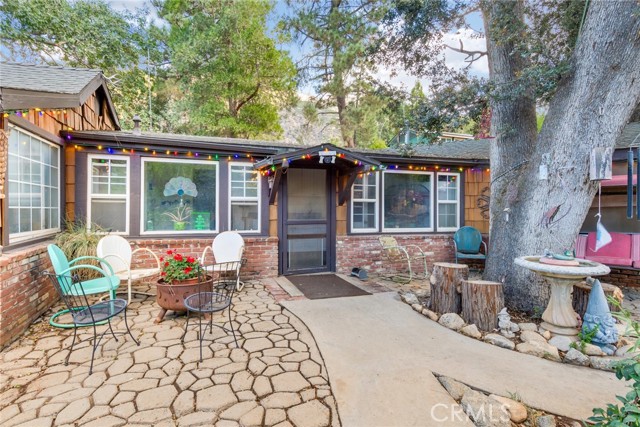 Image 2 of 66 For 39065 Oak Glen Road