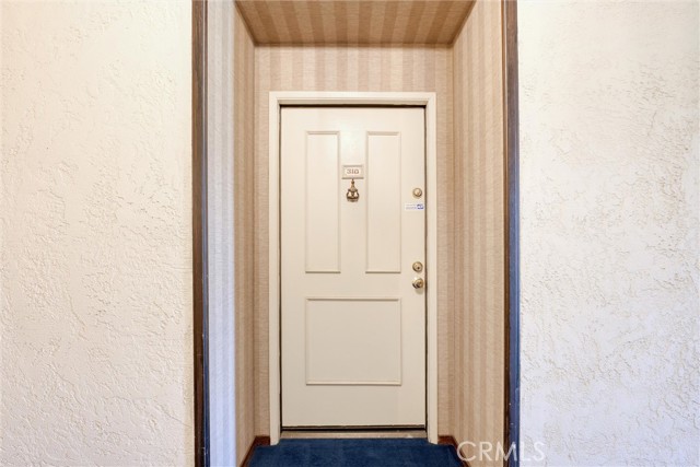 Detail Gallery Image 7 of 48 For 12830 Burbank Blvd. #310,  Valley Village,  CA 91607 - 2 Beds | 2 Baths