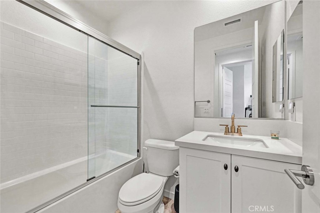 64aa46fe F895 49d7 A7d7 4824d2b53ad5