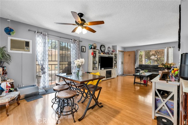 2660 Newell Street, County - Los Angeles CA: https://media.crmls.org/medias/64aafed3-7ed9-4410-9729-ee231f2aa815.jpg