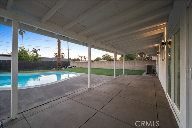 Detail Gallery Image 35 of 51 For 429 E Mariposa Dr, Rialto,  CA 92376 - 3 Beds | 2 Baths