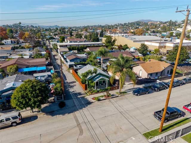 Detail Gallery Image 2 of 28 For 715 Nolden, Los Angeles,  CA 90042 - 2 Beds | 1 Baths