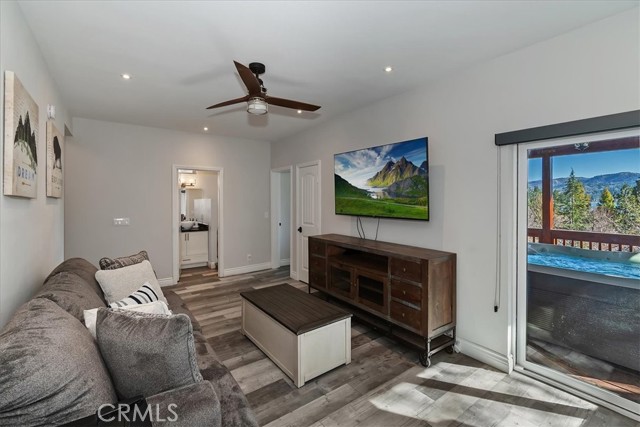 Detail Gallery Image 41 of 58 For 27565 North Bay Rd, Lake Arrowhead,  CA 92352 - 4 Beds | 4 Baths