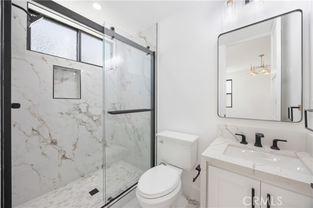 926 17th St, Hermosa Beach CA: https://media.crmls.org/medias/64aef252-e78f-47e3-a310-6da3ad890b7a.jpg