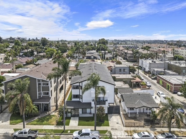 1410 Coranado Avenue, Long Beach CA: https://media.crmls.org/medias/64af7086-efc8-4723-b036-e0026352db13.jpg