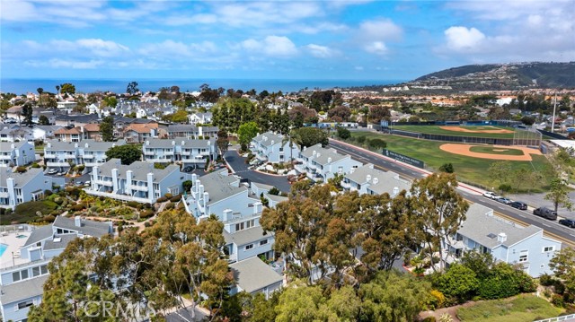 24612 Harbor View Drive, Dana Point CA: https://media.crmls.org/medias/64afe838-f8c2-4dbe-986d-5c6d1f813b5d.jpg