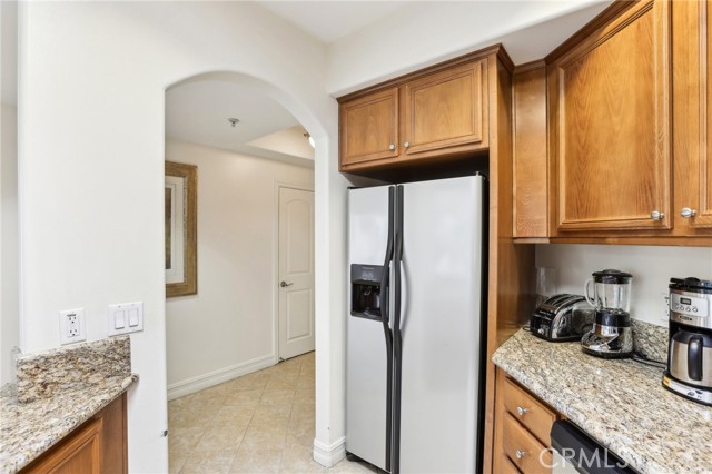 Detail Gallery Image 5 of 41 For 14343 Burbank Bld #301,  Sherman Oaks,  CA 91401 - 3 Beds | 2 Baths