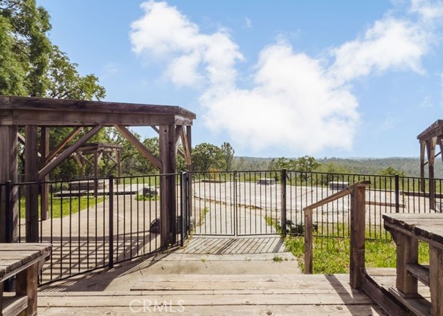 Detail Gallery Image 4 of 22 For 79 Indian Rock Dr, Oroville,  CA 95966 - 3 Beds | 2 Baths