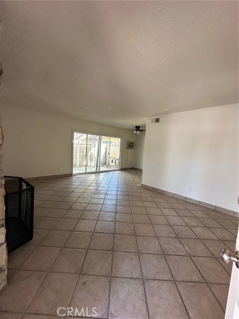 Detail Gallery Image 7 of 24 For 2138 E Almont St a,  Anaheim,  CA 92806 - 3 Beds | 2 Baths
