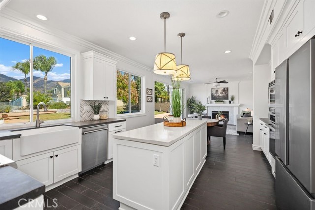 2 Via Bandada, Rancho Santa Margarita CA: https://media.crmls.org/medias/64b1f5bb-3025-466c-b8f5-7c2a9488a2fb.jpg