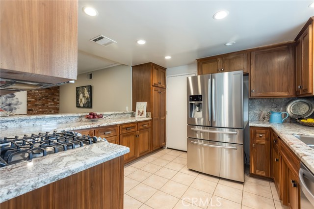 Detail Gallery Image 21 of 60 For 16014 Yarnell St, Sylmar,  CA 91342 - 4 Beds | 2 Baths