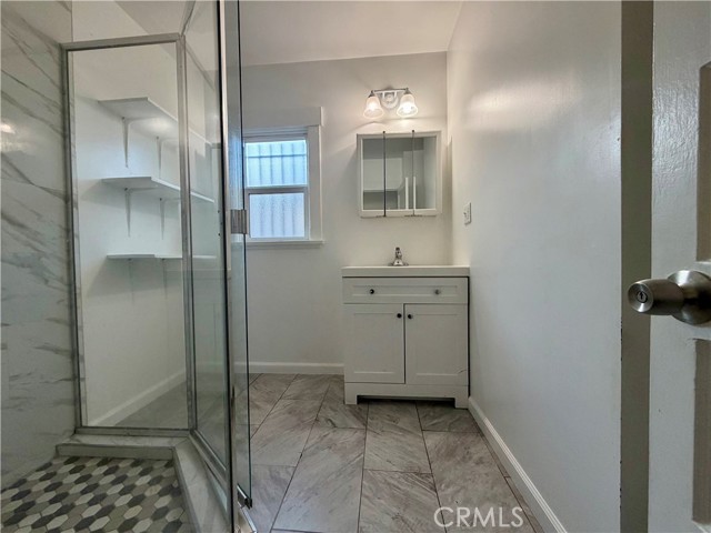 Detail Gallery Image 7 of 7 For 326 E 101st, Los Angeles,  CA 90003 - 3 Beds | 2 Baths