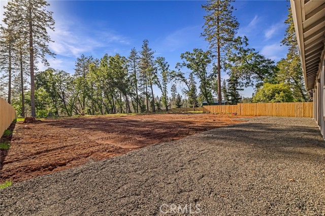 5785 Fickett Lane, Paradise CA: https://media.crmls.org/medias/64b2b9b2-98e0-4268-9005-a39ef2e01496.jpg