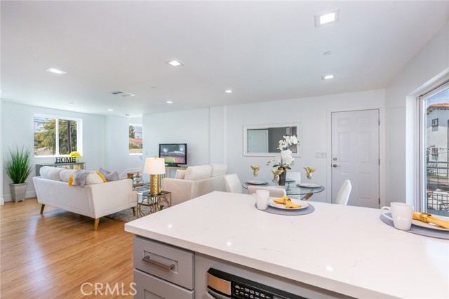 18306 Grevillea Avenue, Redondo Beach, California 90278, 3 Bedrooms Bedrooms, ,Residential,Sold,Grevillea,SB22090777