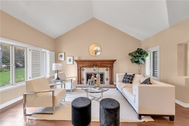 5567 SPRING HILL Court photo 3