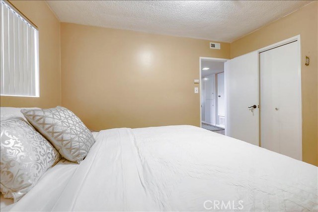 1811 South Alma Street, San Pedro CA: https://media.crmls.org/medias/64b40680-a7cc-45d8-89c3-f166cebbf359.jpg