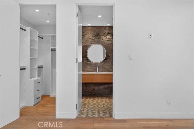 Detail Gallery Image 22 of 30 For 1253 N Sweetzer #3,  West Hollywood,  CA 90069 - 2 Beds | 2/1 Baths