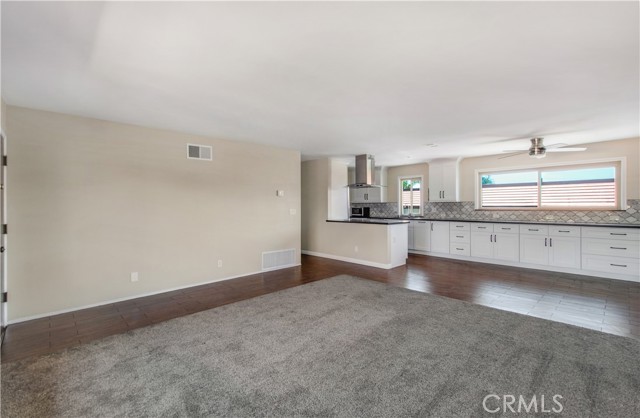 Detail Gallery Image 5 of 29 For 901 Citrus Dr 17b,  La Habra,  CA 90631 - 2 Beds | 2 Baths
