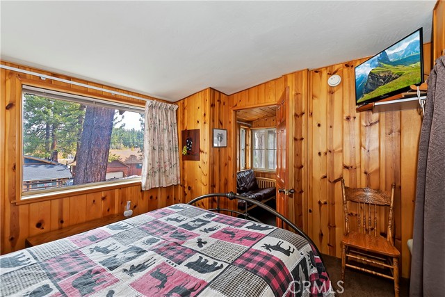Detail Gallery Image 7 of 13 For 1118 Clubview Ave, Big Bear Lake,  CA 92315 - 1 Beds | 1 Baths