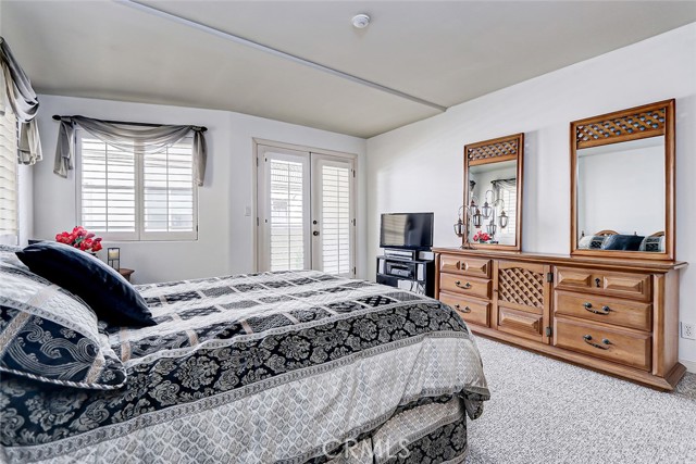 Detail Gallery Image 20 of 32 For 511 N Irena Ave #B,  Redondo Beach,  CA 90277 - 4 Beds | 3/1 Baths