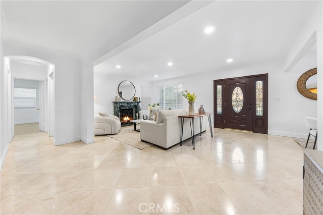 Detail Gallery Image 9 of 51 For 731 S Michillinda Ave, Pasadena,  CA 91107 - 5 Beds | 4 Baths