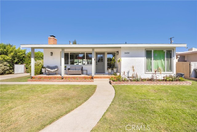 2430 Marber Avenue, Long Beach CA: https://media.crmls.org/medias/64b587e6-0814-4eda-8867-2c57465ceccc.jpg