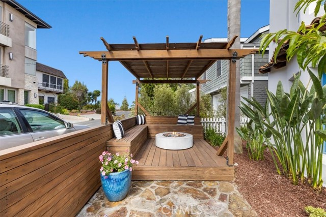 Detail Gallery Image 51 of 56 For 468 31st St, Manhattan Beach,  CA 90266 - 5 Beds | 4/1 Baths