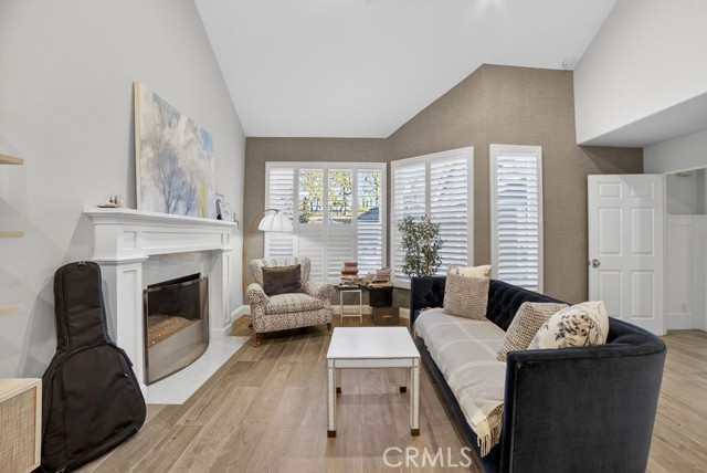 Detail Gallery Image 28 of 56 For 5 Northampton Ct #103,  Newport Beach,  CA 92660 - 3 Beds | 3/1 Baths