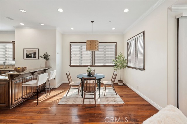424 Marine Avenue, Manhattan Beach CA: https://media.crmls.org/medias/64b72f52-9611-48bc-bbf6-10bb0386c2b2.jpg