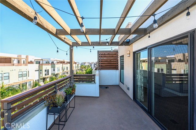 4th floor deck